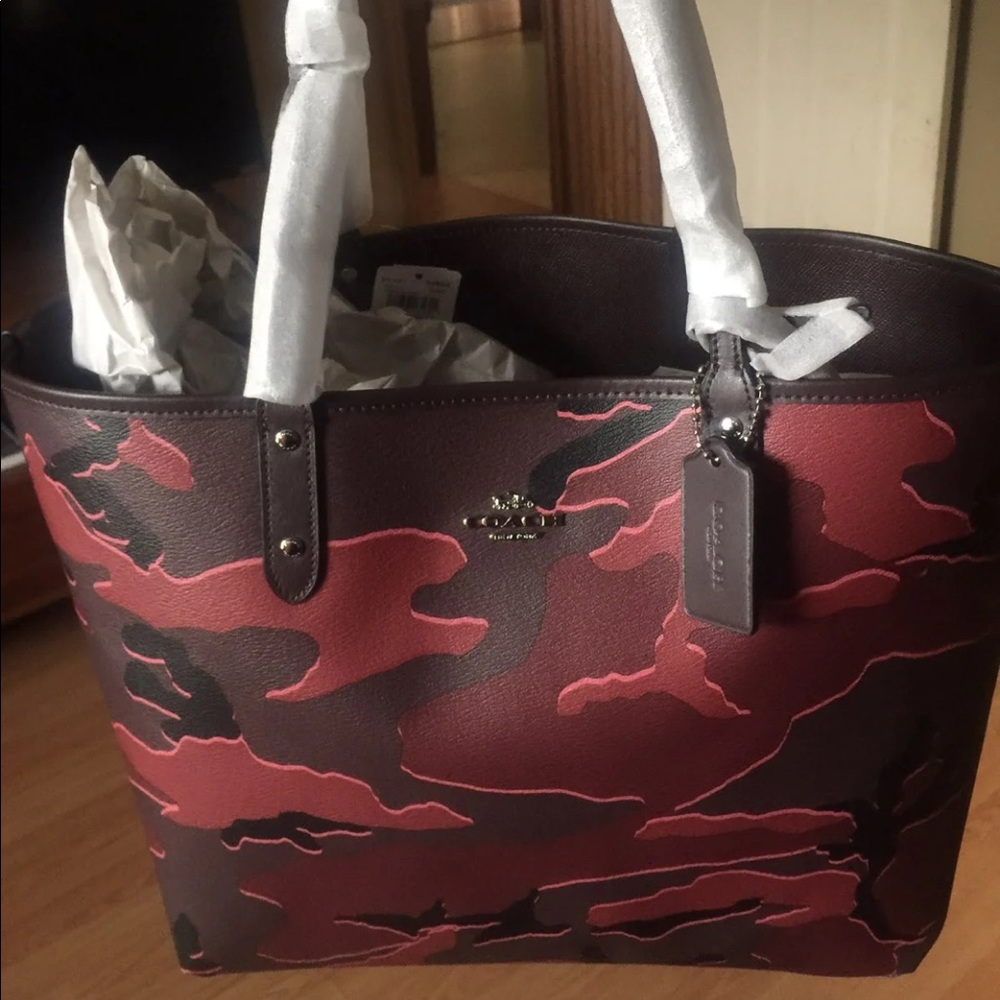 Reversible Coach tote bag